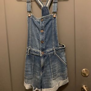 Hollister Overall Jean Shorts Size Medium